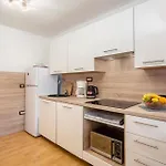 Amazing In With Wifi Διαμέρισμα Drazice