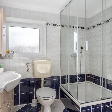 Apartman Amazing In With Wifi Drazice