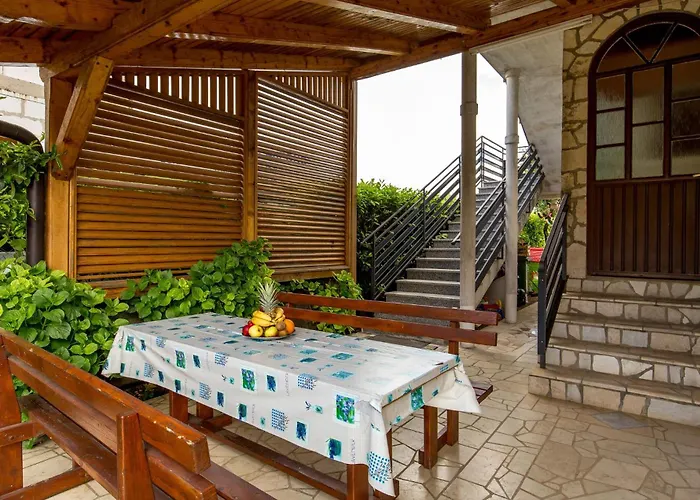 2 Bedroom Amazing In Apartment