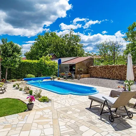 2 Bedroom Amazing In Apartman *